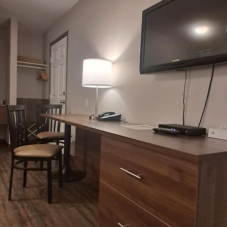 Bon Voyage Inn Prince George Kültér fotó