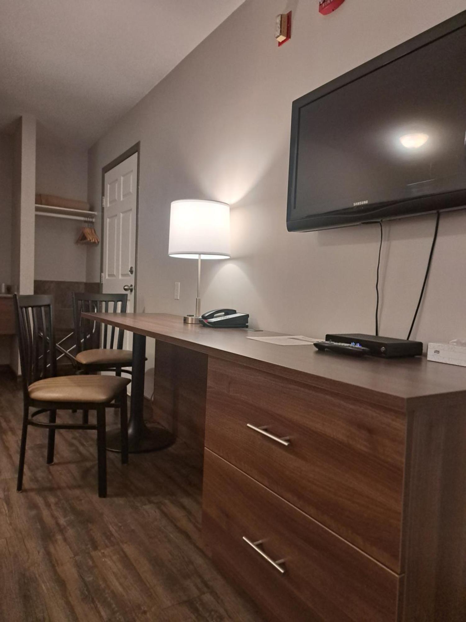 Bon Voyage Inn Prince George Kültér fotó