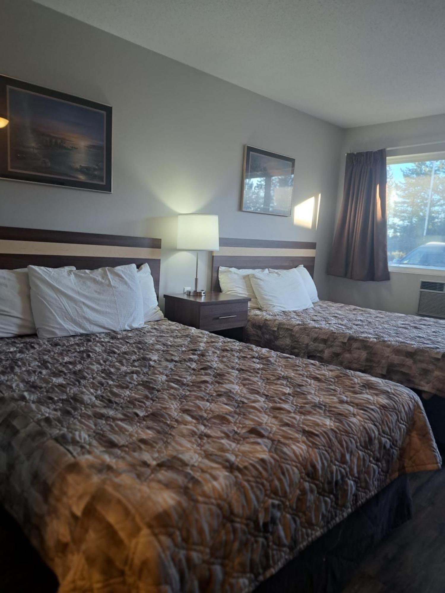 Bon Voyage Inn Prince George Kültér fotó