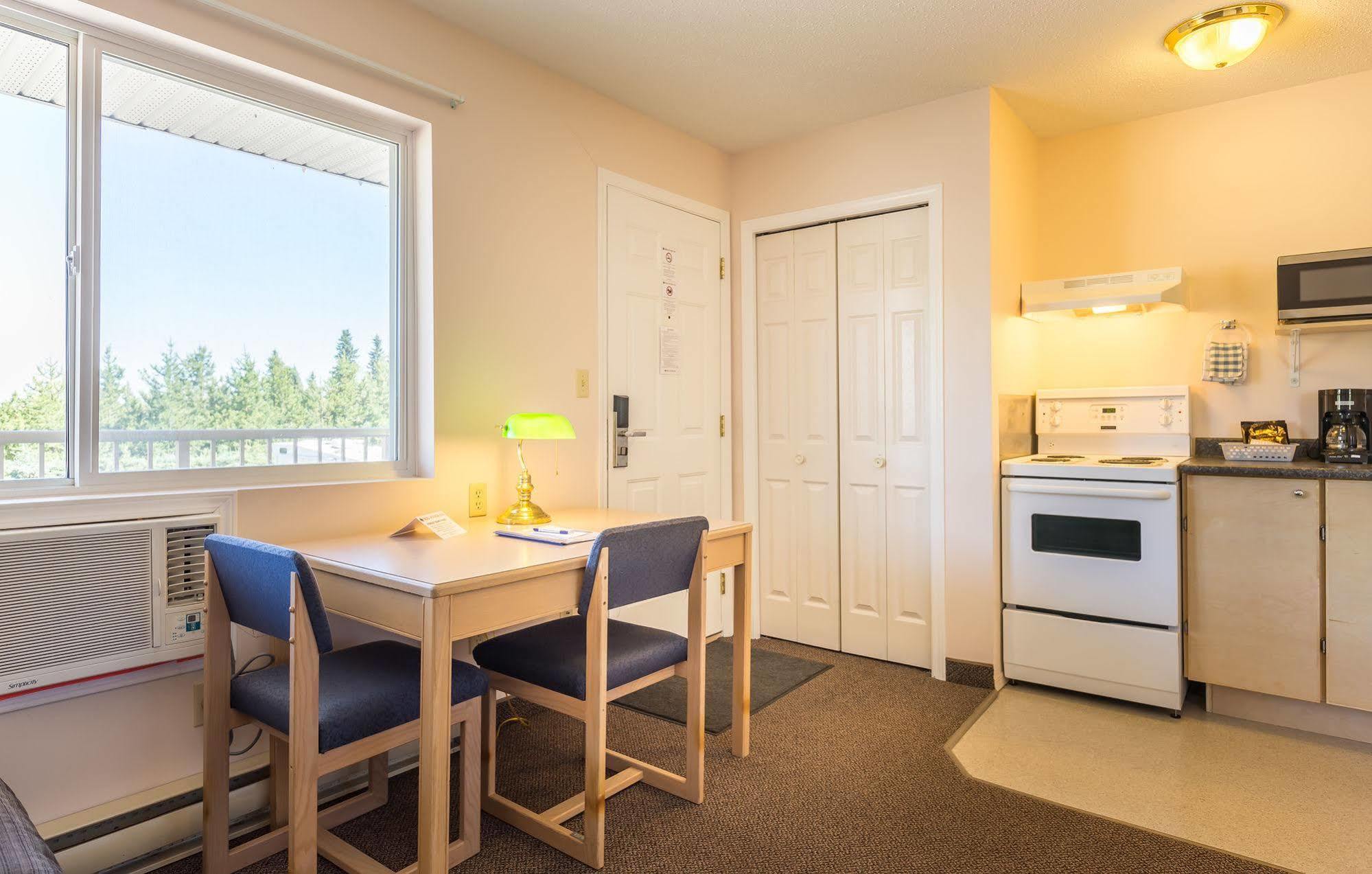 Bon Voyage Inn Prince George Kültér fotó