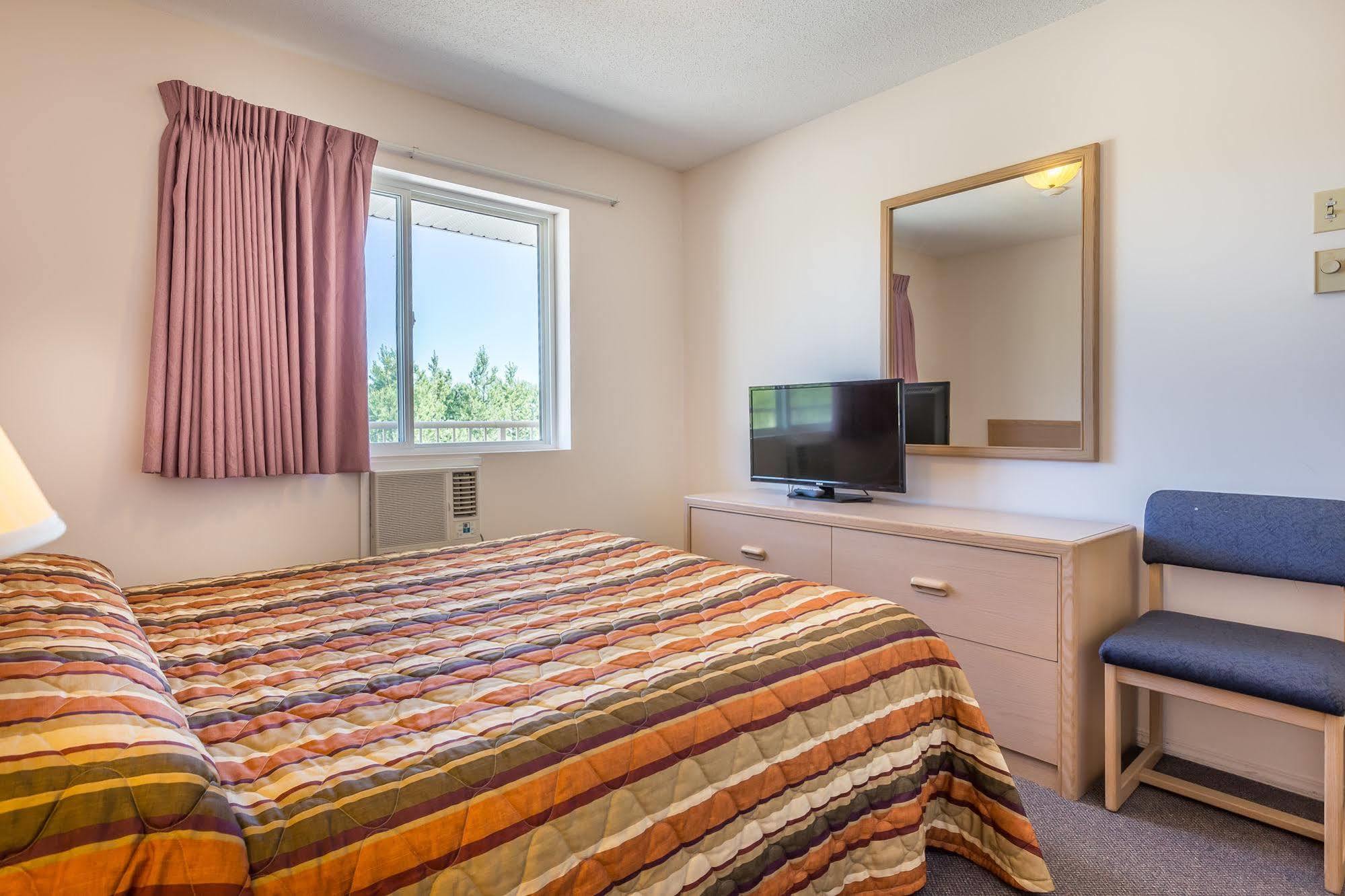 Bon Voyage Inn Prince George Kültér fotó